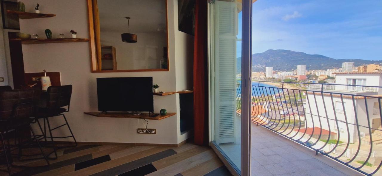 Magnifique Appartement Avec Balcon Vue Mer A L'Entree D'Ajaccio Ajaccio  Esterno foto